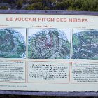 Lever tôt pour le lever du soleil au sommet du piton des Neiges